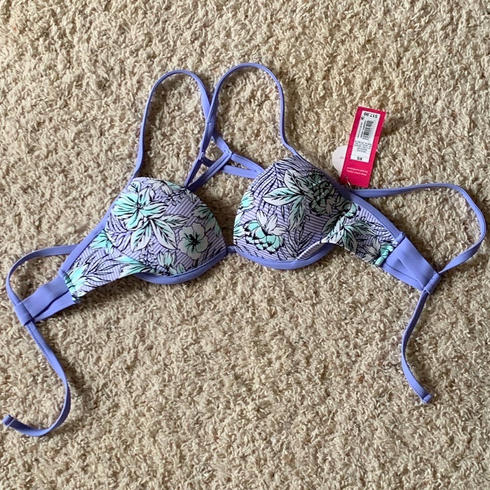Push up purple target bikini top. New with tags. Never worn.